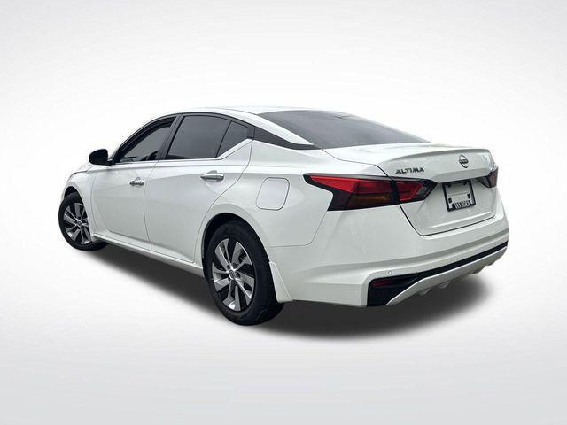 used 2023 Nissan Altima car, priced at $18,044