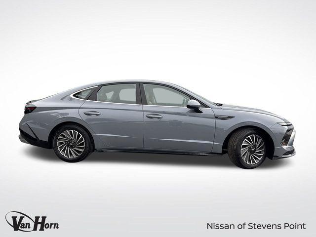 used 2024 Hyundai Sonata Hybrid car, priced at $29,619