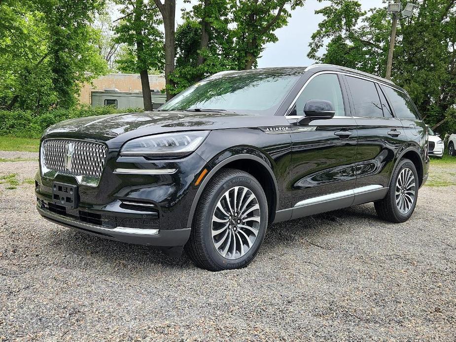 new 2024 Lincoln Aviator car, priced at $57,320