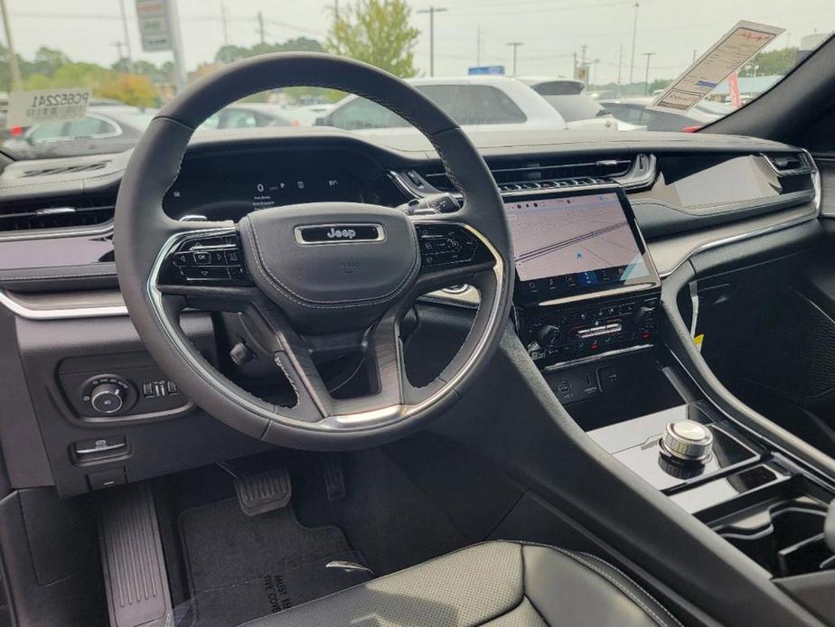 new 2023 Jeep Grand Cherokee car, priced at $46,680