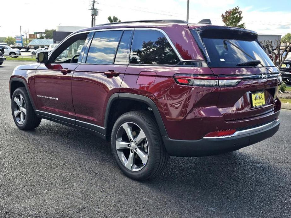 new 2025 Jeep Grand Cherokee car, priced at $54,630