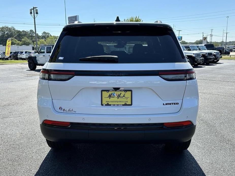 new 2024 Jeep Grand Cherokee car, priced at $43,715