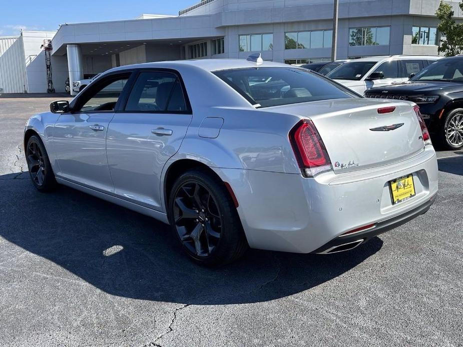 used 2023 Chrysler 300 car