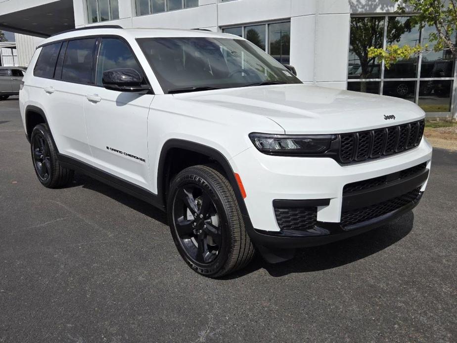 new 2025 Jeep Grand Cherokee L car, priced at $45,580