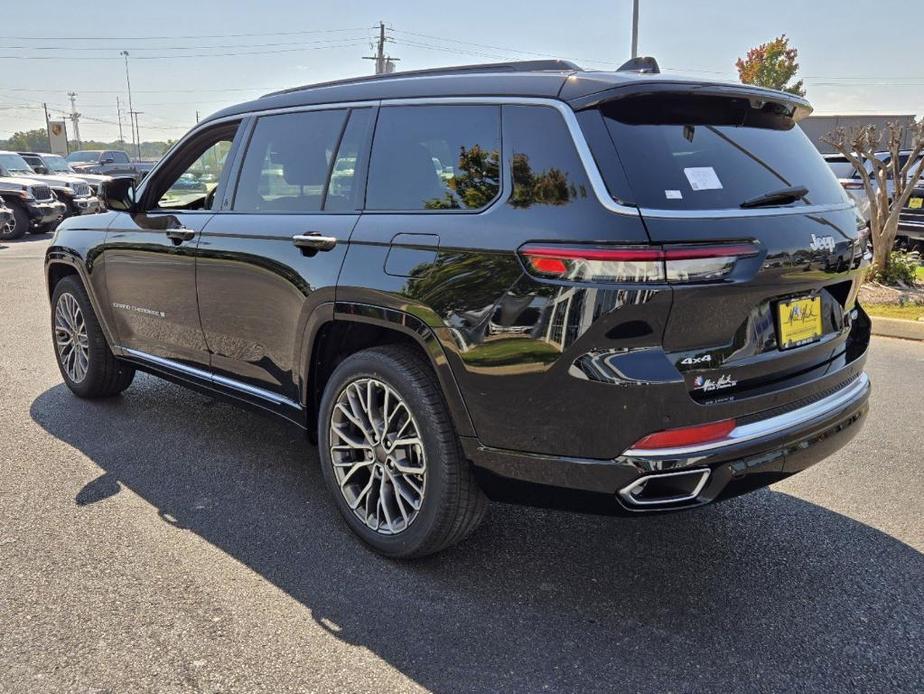 new 2025 Jeep Grand Cherokee L car, priced at $72,695