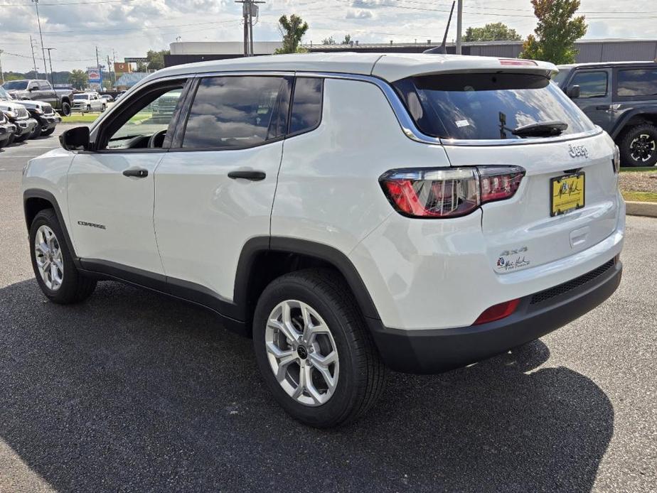 new 2025 Jeep Compass car, priced at $24,900