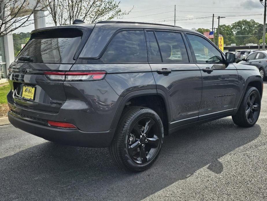 new 2024 Jeep Grand Cherokee car, priced at $48,020