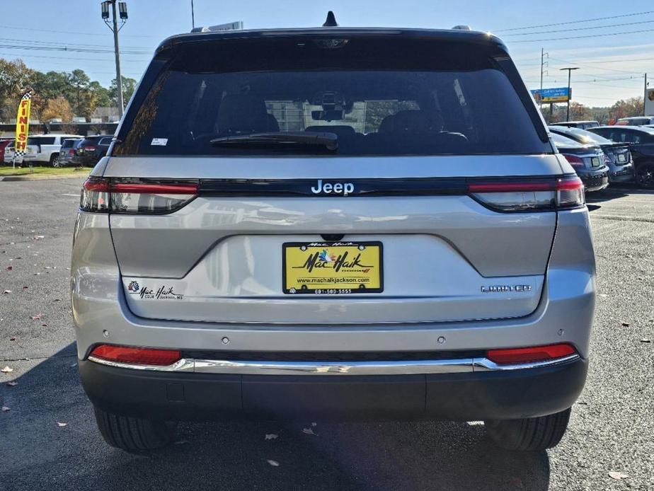 new 2024 Jeep Grand Cherokee car, priced at $42,340