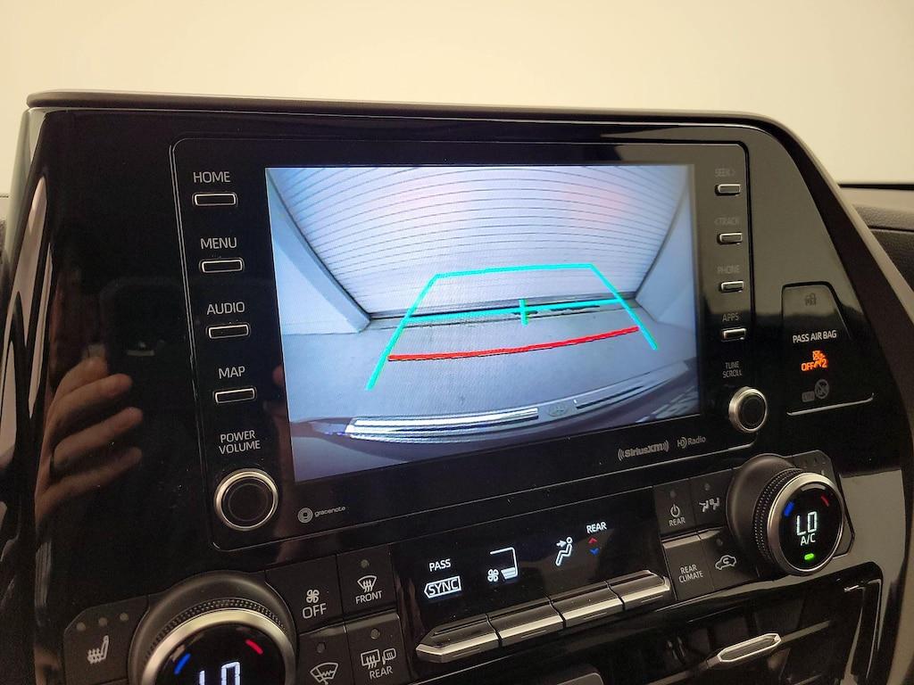 used 2021 Toyota Highlander car, priced at $33,998