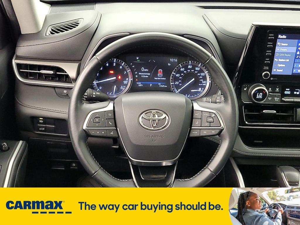 used 2021 Toyota Highlander car, priced at $33,998