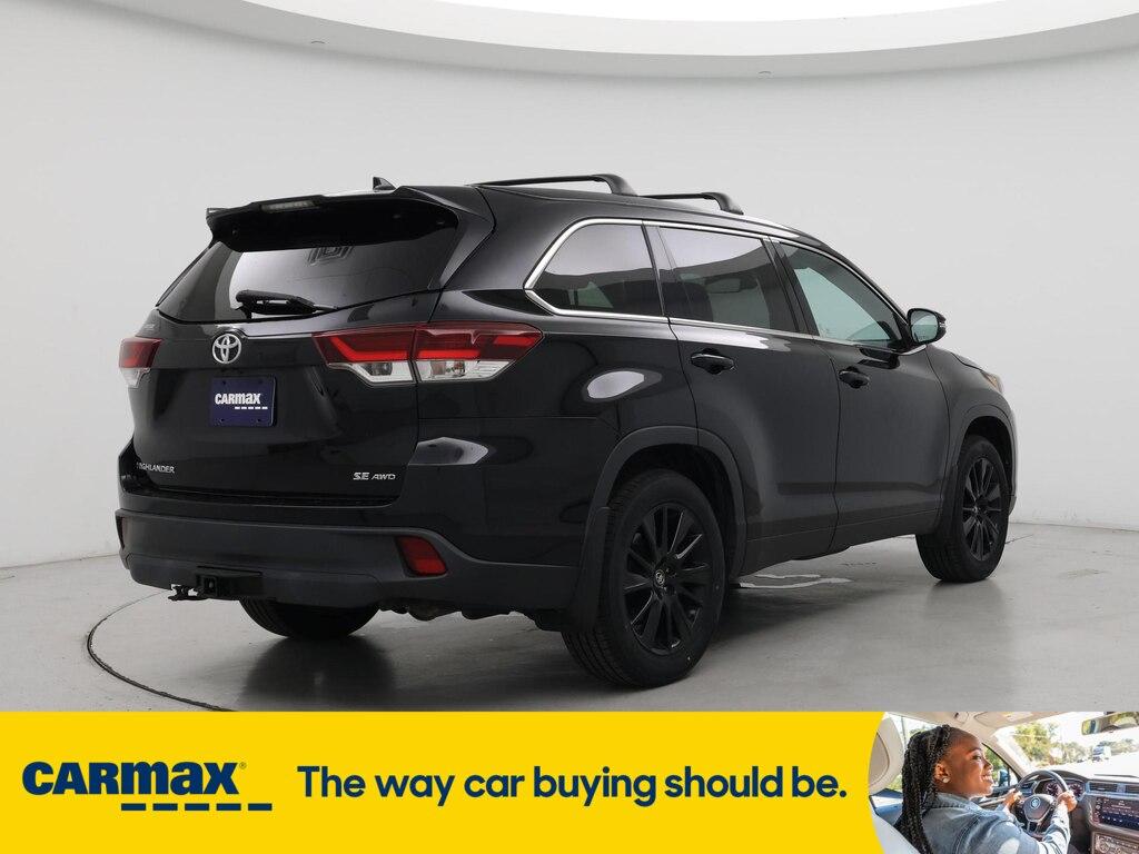 used 2019 Toyota Highlander car, priced at $26,998