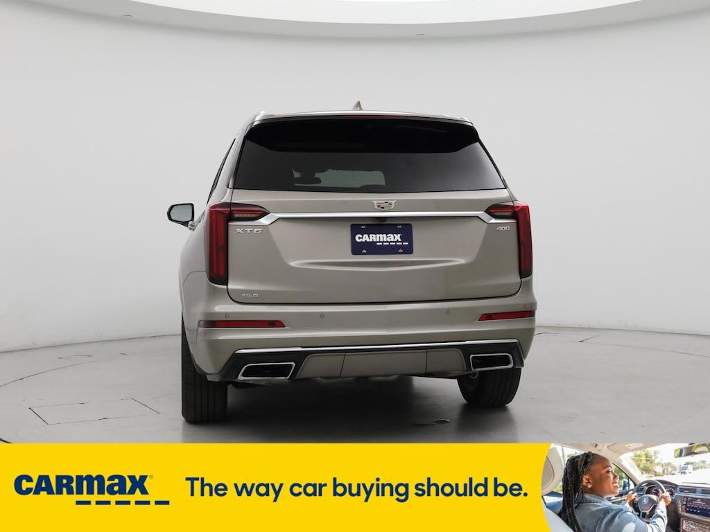 used 2022 Cadillac XT6 car, priced at $36,998