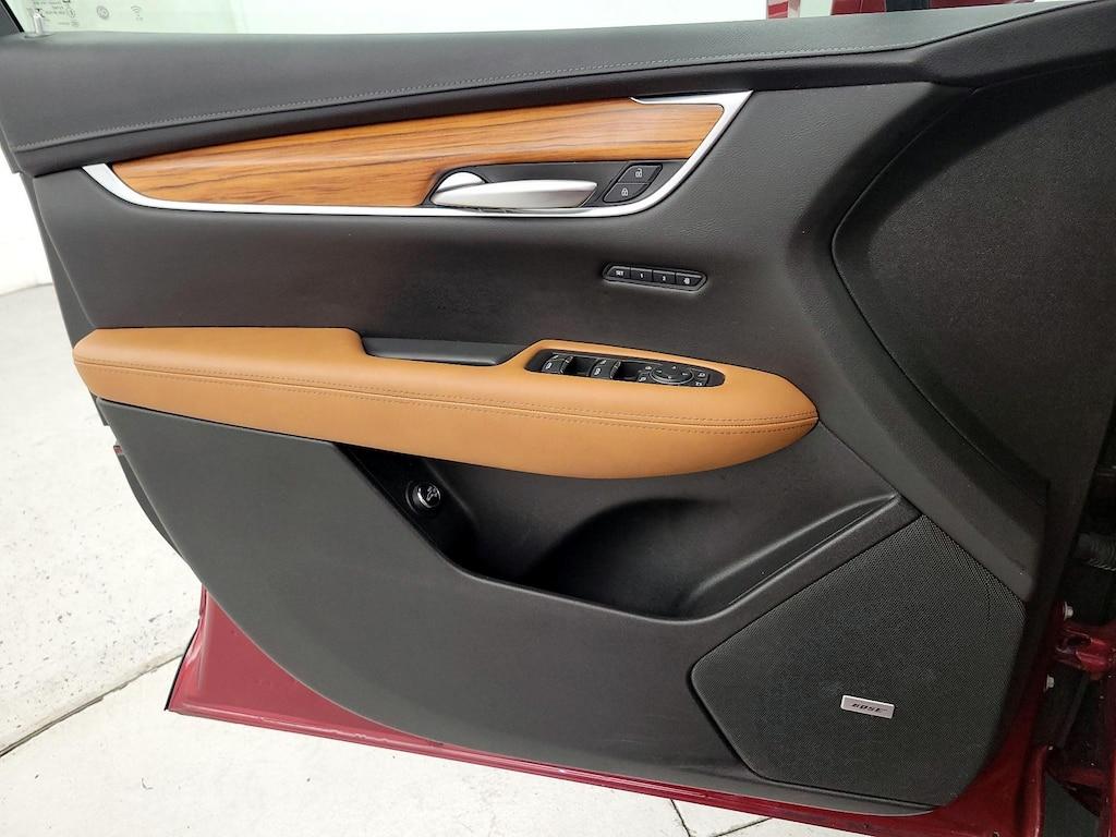 used 2020 Cadillac XT5 car, priced at $26,998