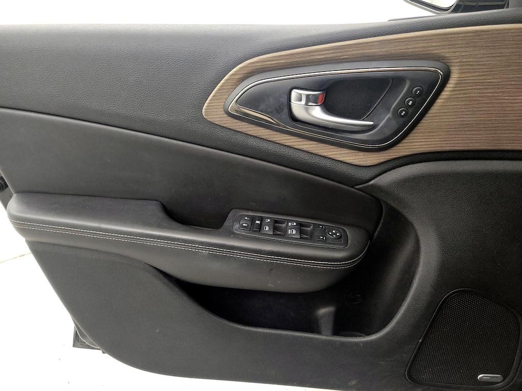 used 2015 Chrysler 200 car, priced at $15,998