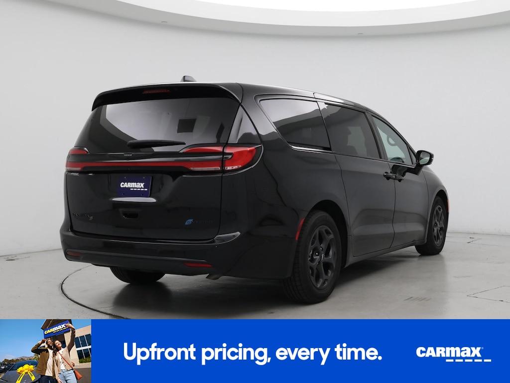 used 2022 Chrysler Pacifica Hybrid car, priced at $31,998