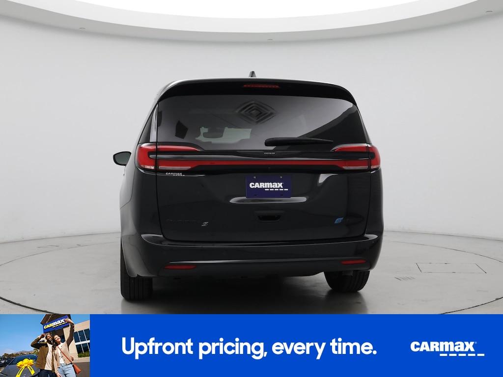 used 2022 Chrysler Pacifica Hybrid car, priced at $31,998