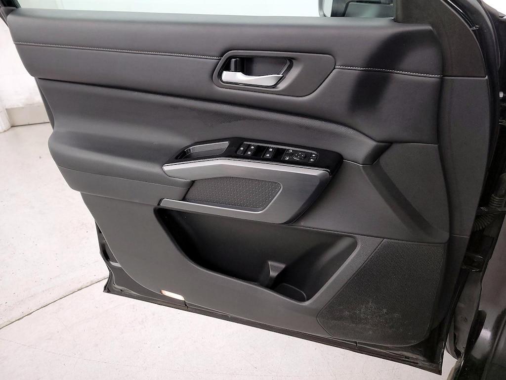 used 2022 Nissan Pathfinder car, priced at $34,998