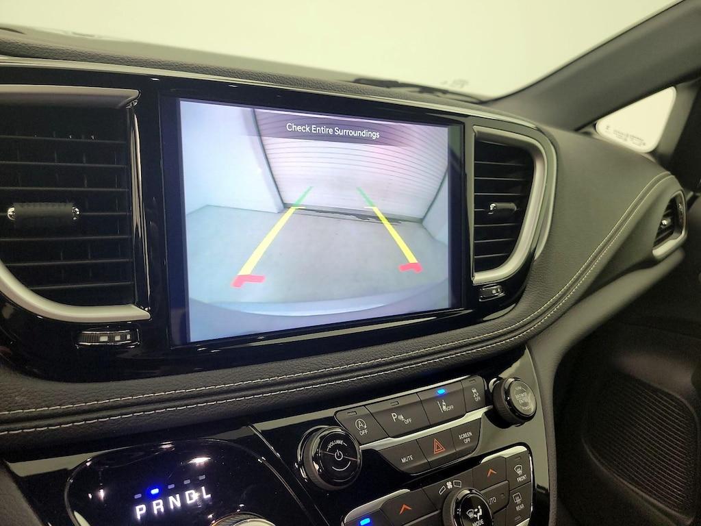 used 2023 Chrysler Pacifica car, priced at $34,998