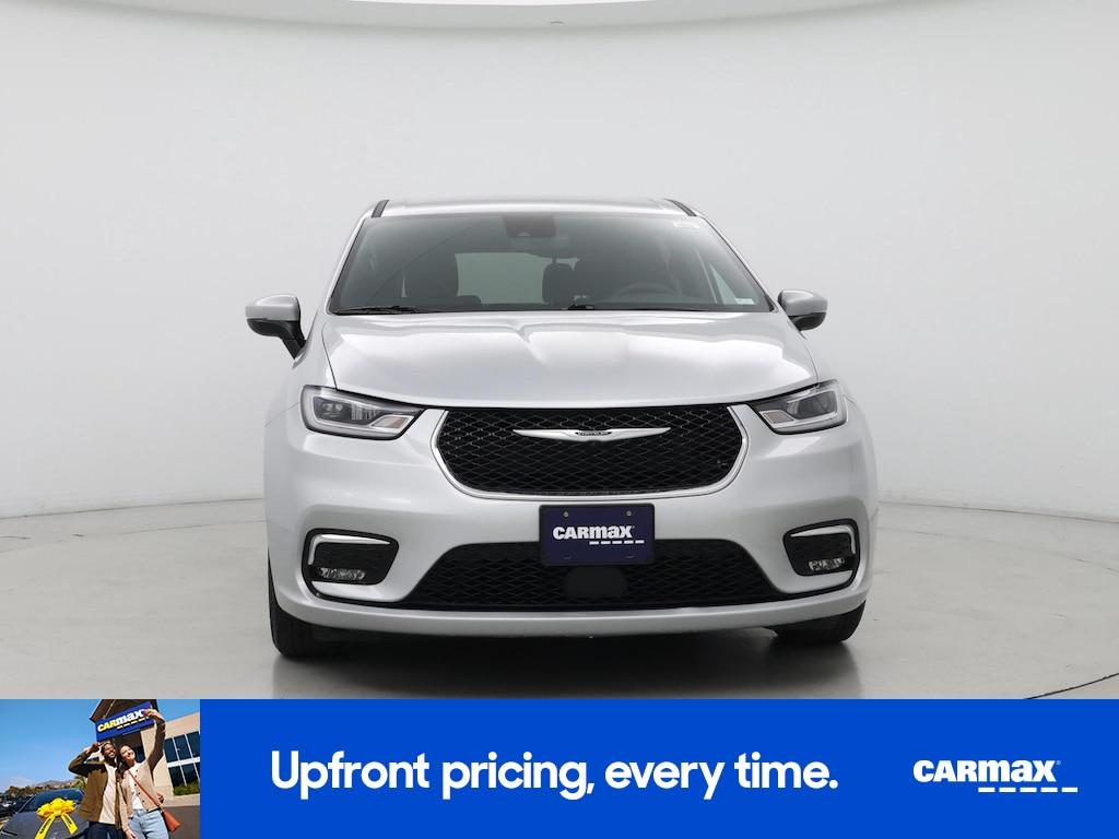 used 2023 Chrysler Pacifica car, priced at $34,998