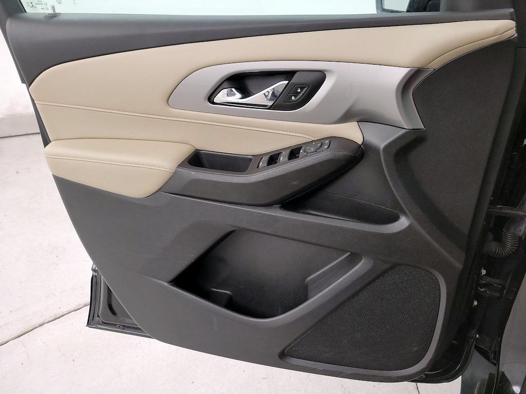 used 2022 Chevrolet Traverse car, priced at $26,998