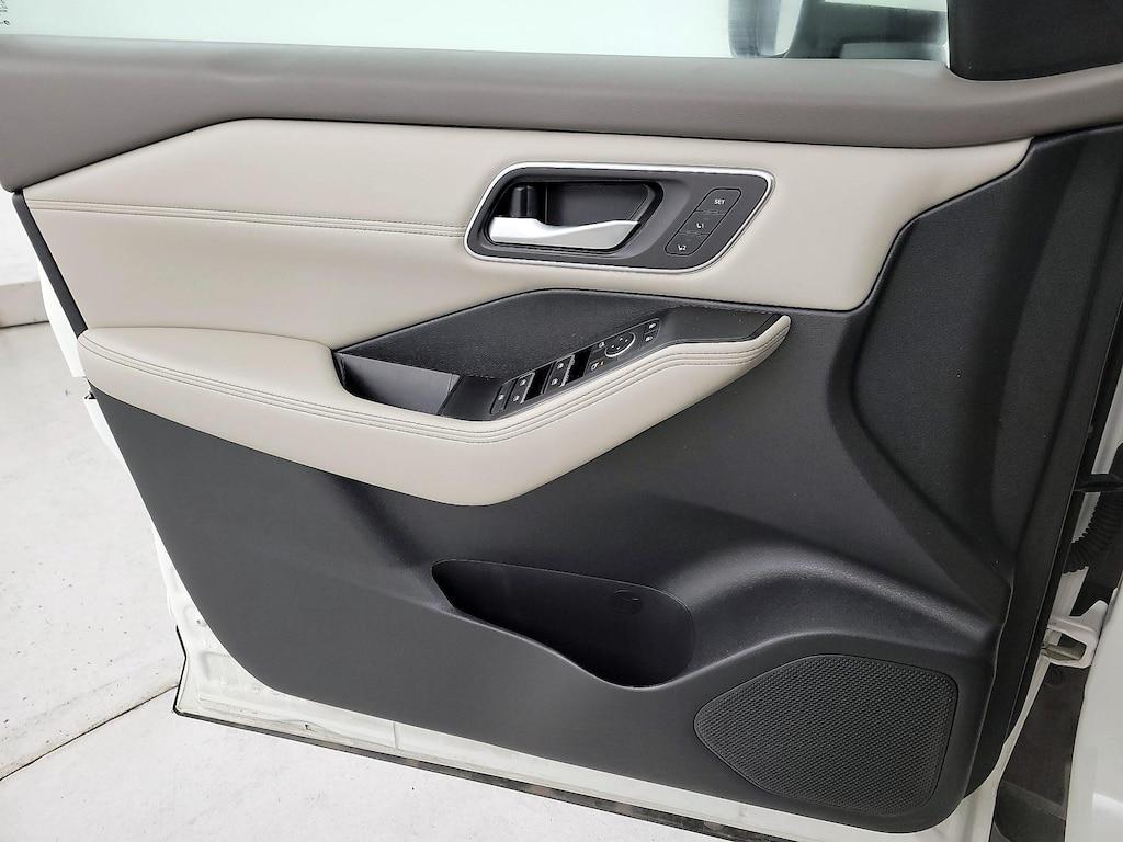 used 2021 Nissan Rogue car, priced at $25,998