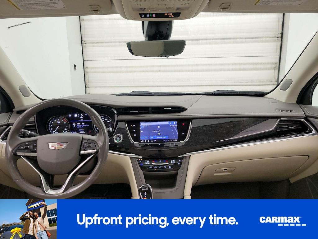 used 2021 Cadillac XT6 car, priced at $31,998