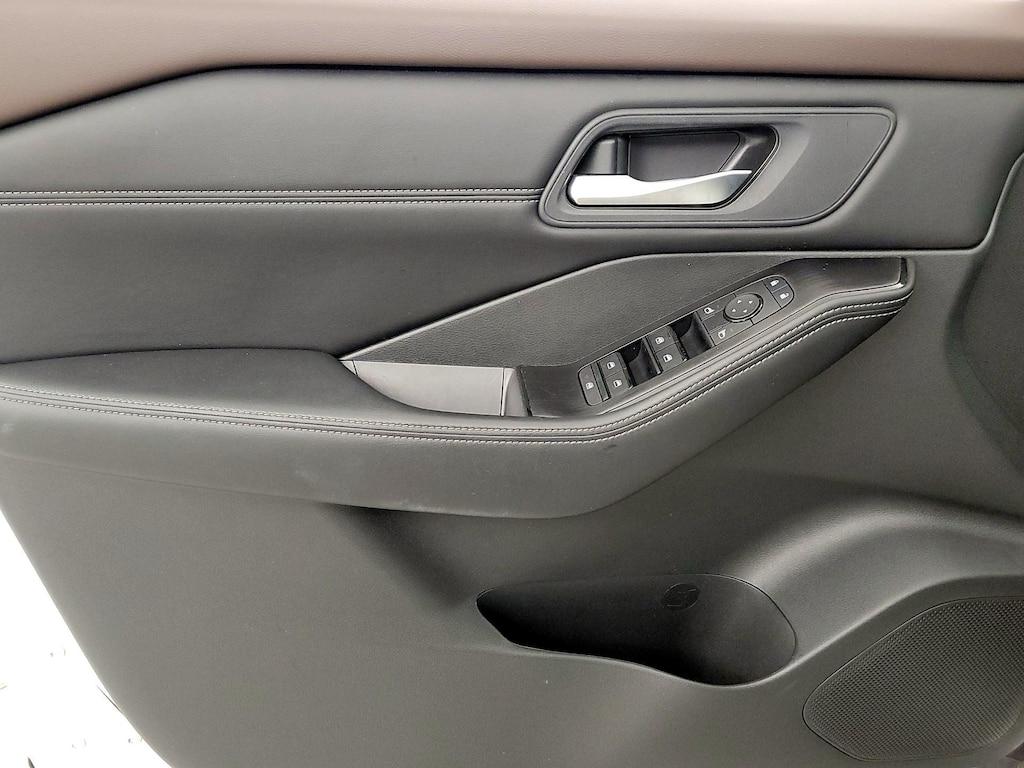 used 2022 Nissan Rogue car, priced at $27,998