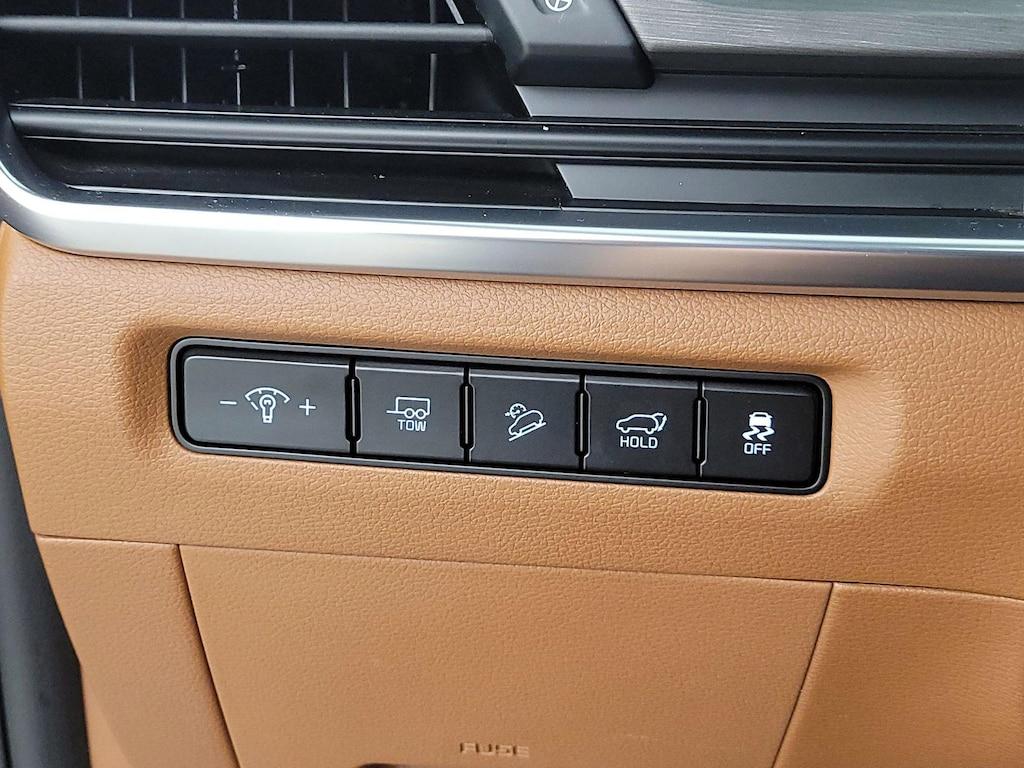 used 2024 Kia Telluride car, priced at $40,998