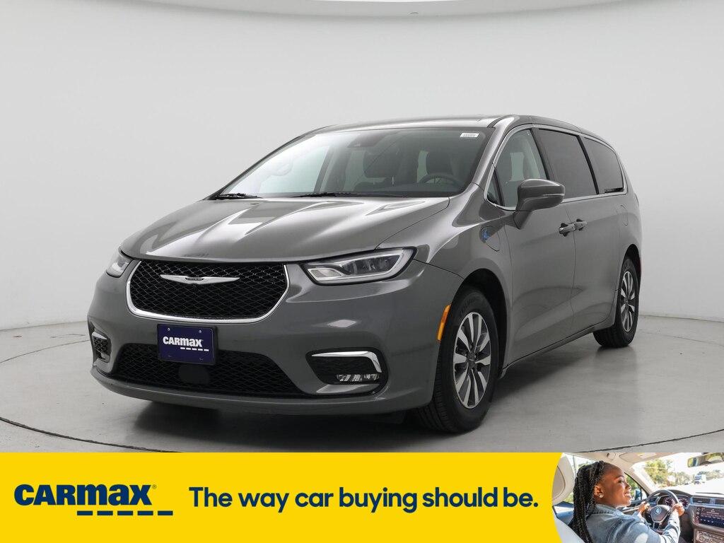 used 2022 Chrysler Pacifica Hybrid car, priced at $29,998