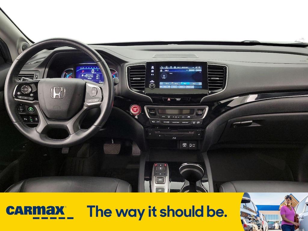 used 2022 Honda Pilot car, priced at $35,998