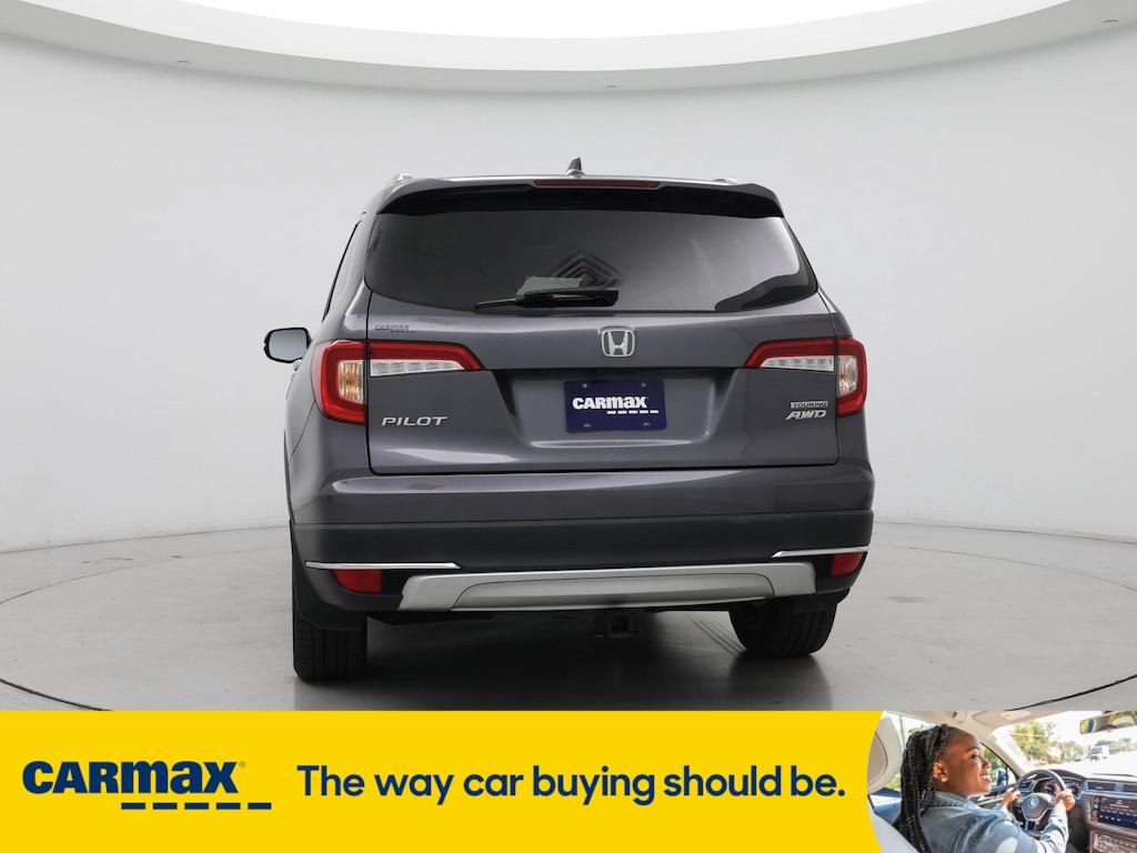used 2022 Honda Pilot car, priced at $35,998
