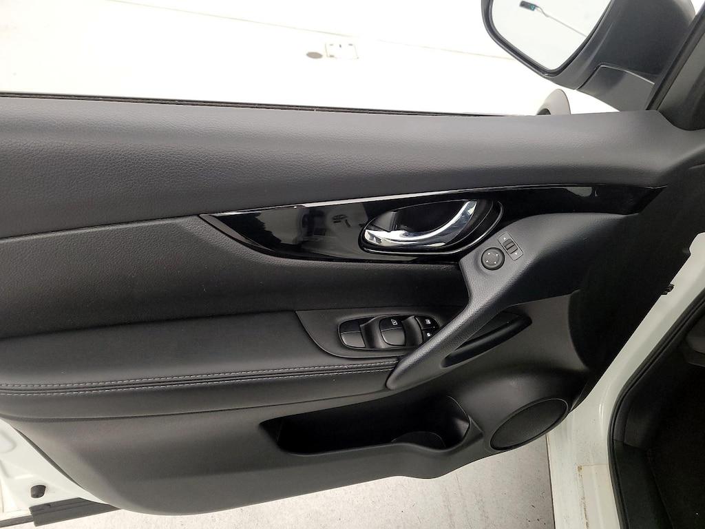 used 2020 Nissan Rogue Sport car, priced at $20,998