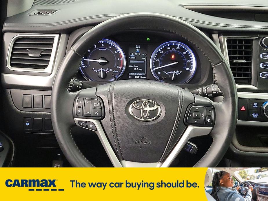 used 2015 Toyota Highlander car, priced at $25,998