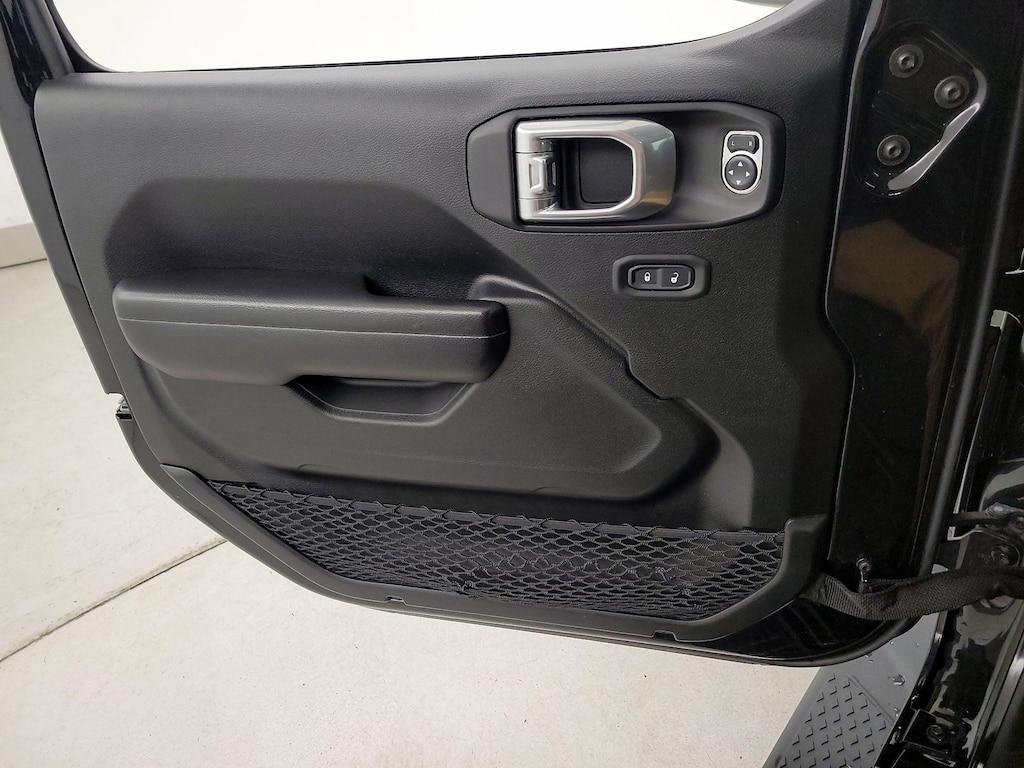used 2021 Jeep Gladiator car, priced at $30,998