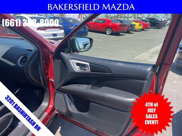used 2020 Nissan Pathfinder car, priced at $19,879