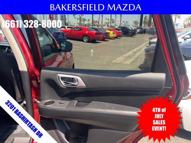 used 2020 Nissan Pathfinder car, priced at $19,879
