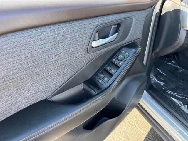 used 2023 Nissan Rogue car, priced at $22,295