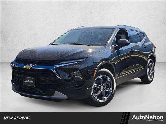 new 2025 Chevrolet Blazer car, priced at $37,320