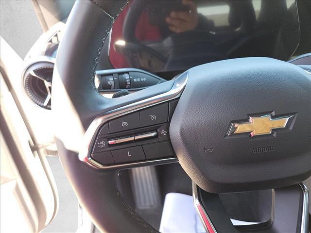 used 2025 Chevrolet Equinox car, priced at $25,795