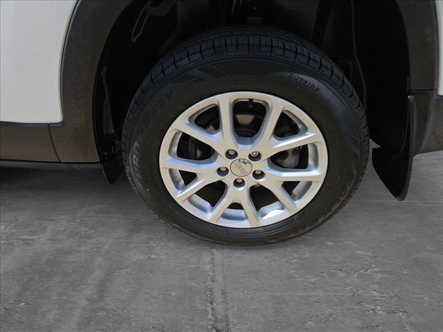 used 2018 Jeep Cherokee car, priced at $14,495