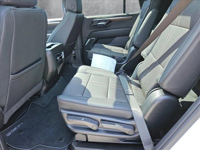 new 2025 Chevrolet Traverse car, priced at $54,595