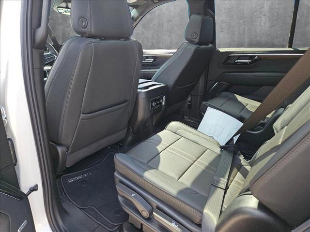 new 2025 Chevrolet Traverse car, priced at $54,595