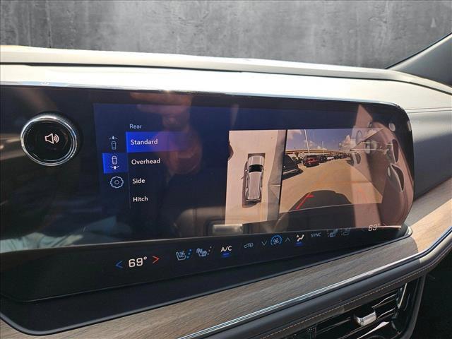 new 2025 Chevrolet Traverse car, priced at $54,595