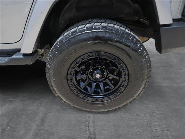 used 2013 Jeep Wrangler Unlimited car, priced at $18,495