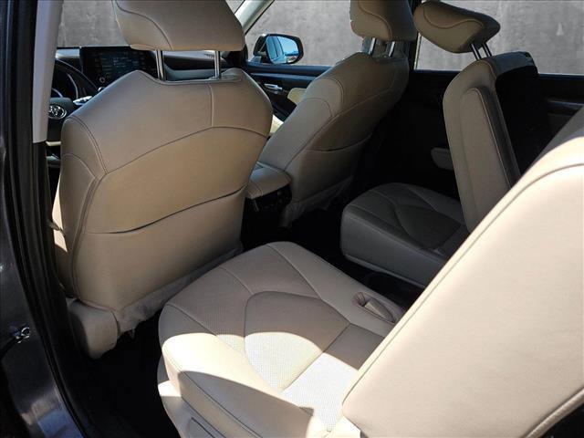 used 2022 Toyota Highlander Hybrid car, priced at $38,995