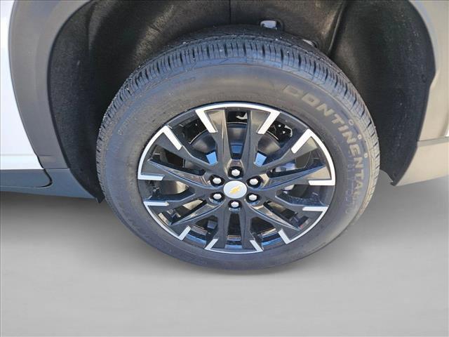 new 2026 Chevrolet Traverse car, priced at $40,499