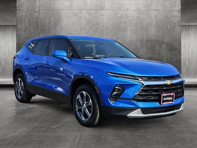 new 2025 Chevrolet Blazer car, priced at $33,995