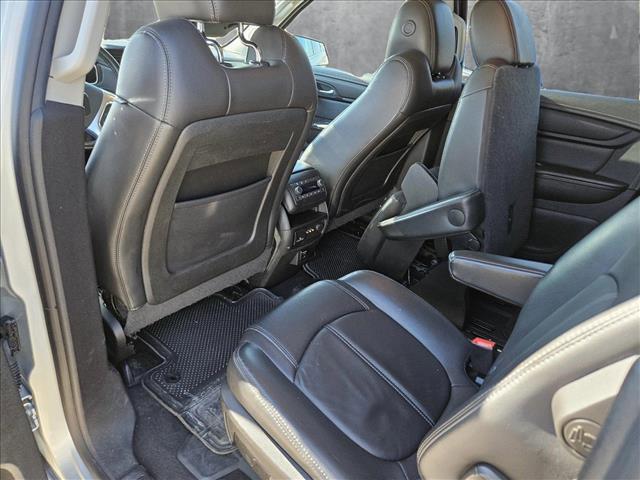 used 2015 Chevrolet Traverse car, priced at $12,495