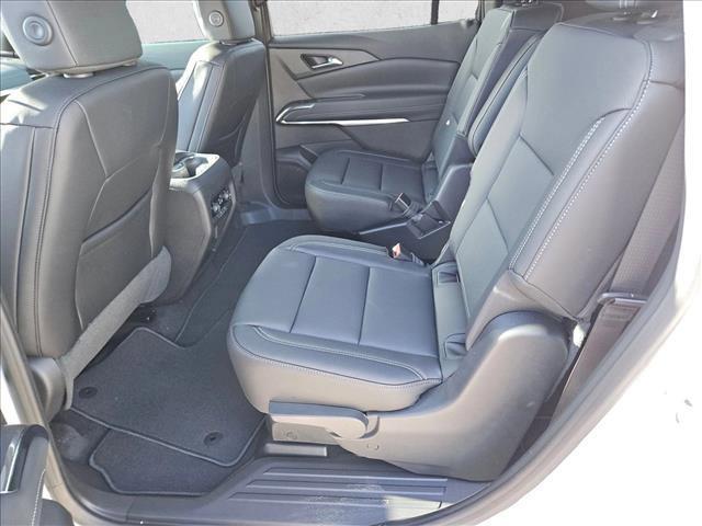 new 2026 Chevrolet Traverse car, priced at $42,420