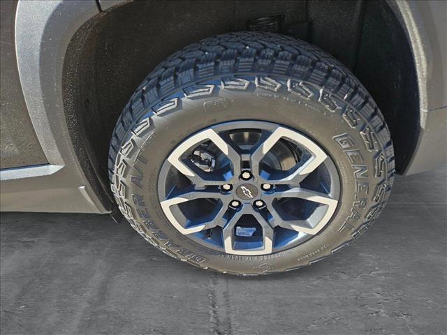 new 2026 Chevrolet Equinox car, priced at $32,395